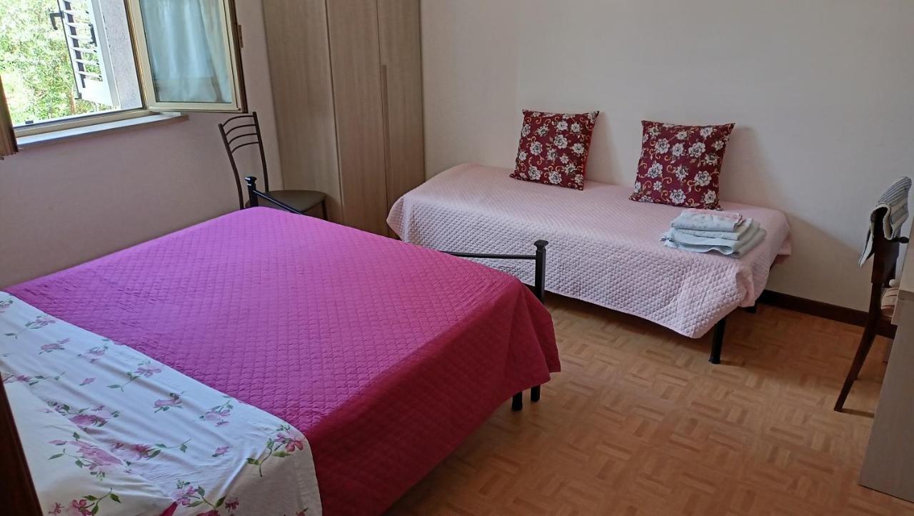 Marco - Camere Con Bagno Privato Vicino Al Centro 폴리뇨 외부 사진